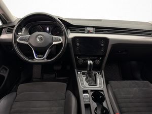 Volkswagen Passat bild 12