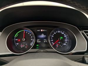 Volkswagen Passat bild 15