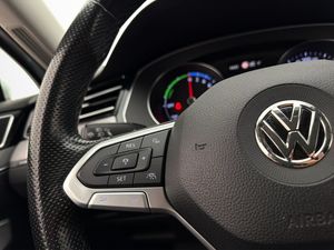 Volkswagen Passat bild 14
