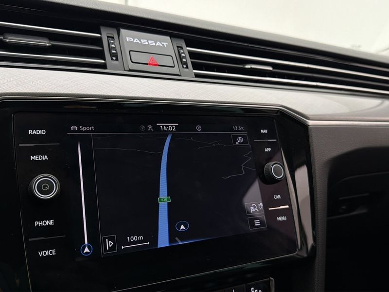 Volkswagen Passat bild 20