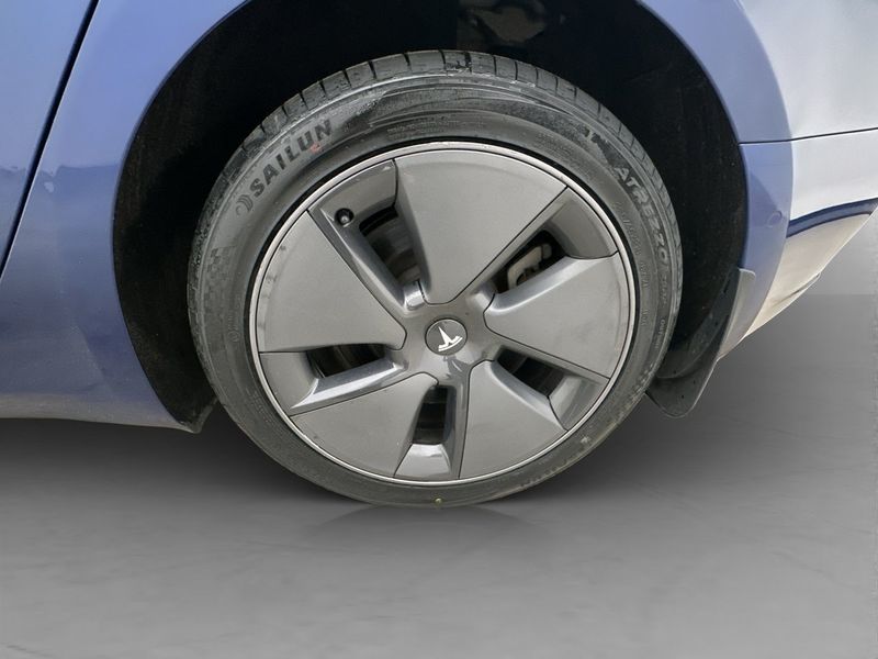 Tesla Model 3 bild 31