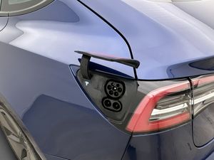 Tesla Model 3 bild 28