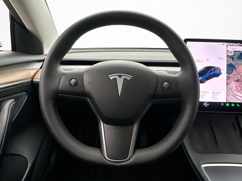 Tesla Model 3 bild 15
