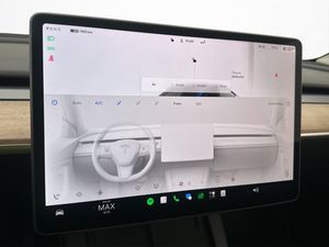 Tesla Model Y bild 19