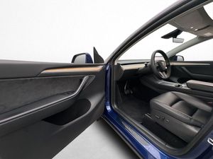 Tesla Model Y bild 11