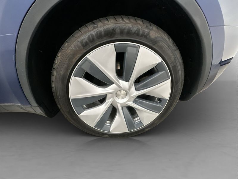 Tesla Model Y bild 30