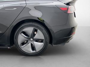 Tesla Model 3 bild 28