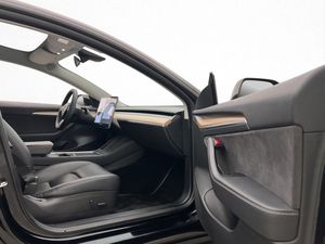 Tesla Model 3 bild 23