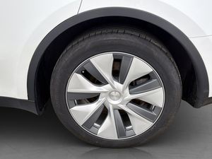 Tesla Model Y bild 30