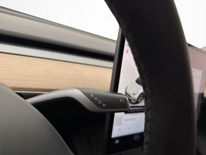 Tesla Model Y bild 35