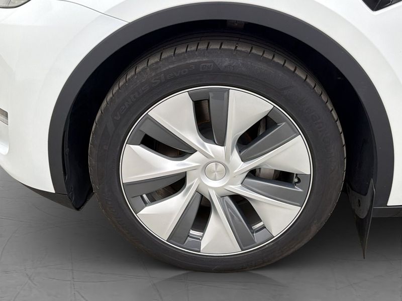 Tesla Model Y bild 29