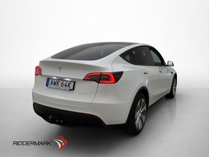 Tesla Model Y bild 8