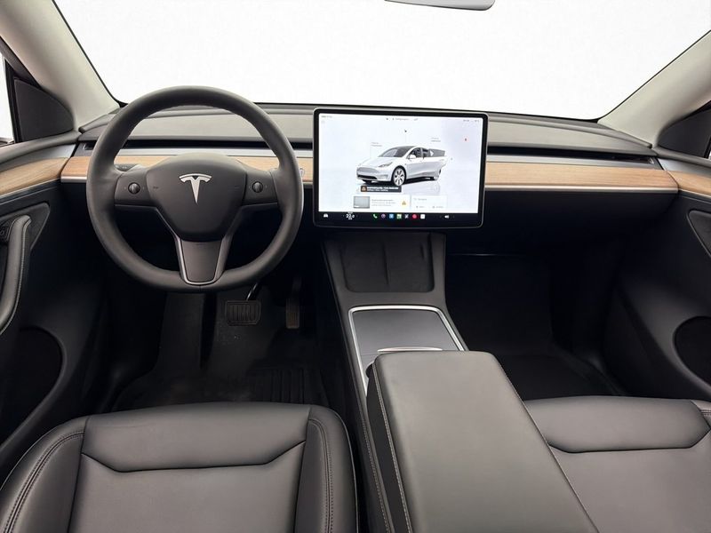 Tesla Model Y bild 15