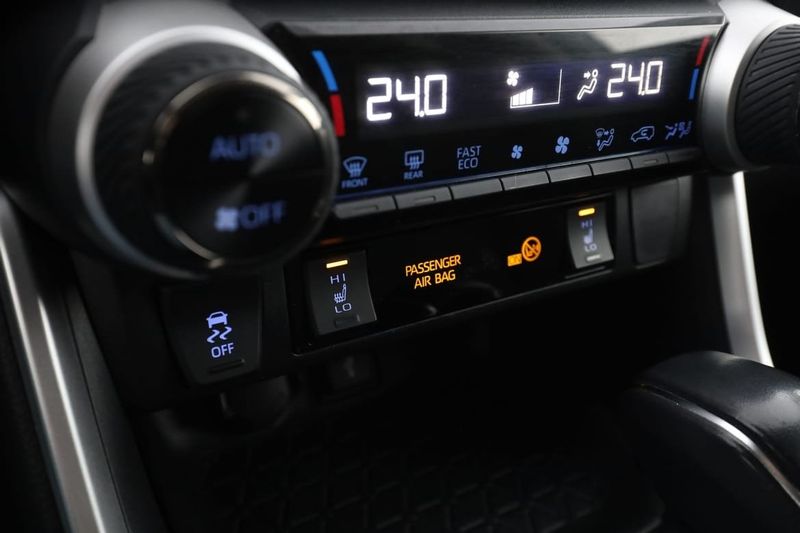 Toyota RAV4 bild 26