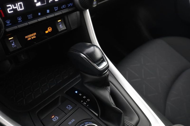 Toyota RAV4 bild 28
