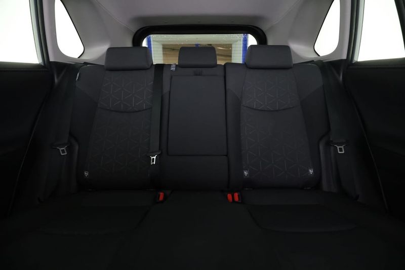 Toyota RAV4 bild 16