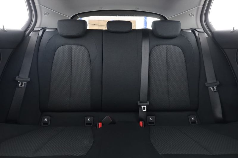 BMW 120 bild 16