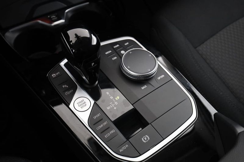 BMW 120 bild 27