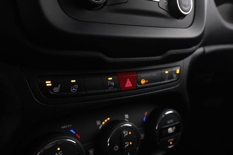 Jeep Renegade bild 24