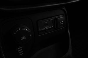 Jeep Renegade bild 25