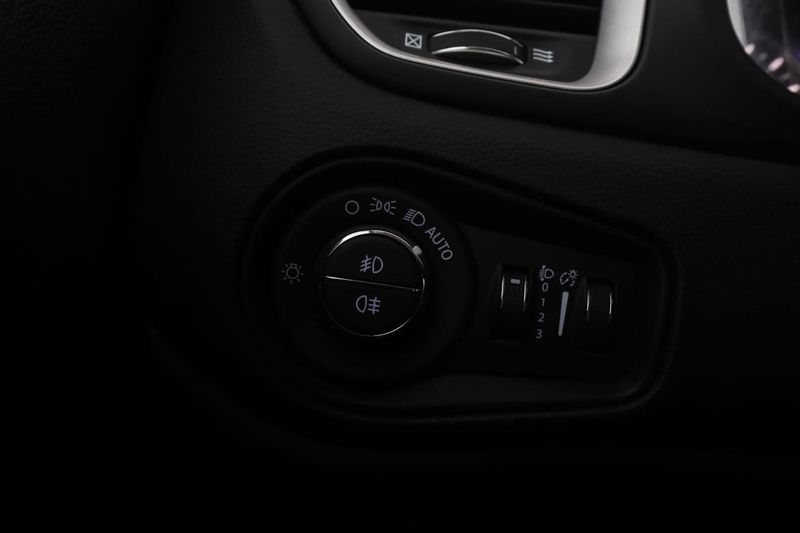 Jeep Renegade bild 32