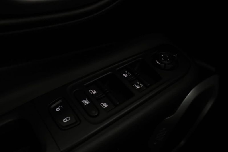Jeep Renegade bild 33