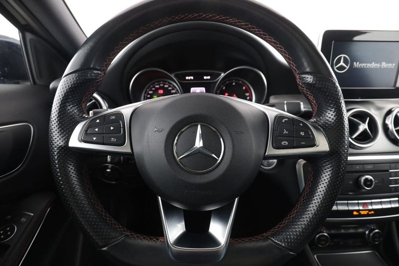 Mercedes GLA200 bild 19