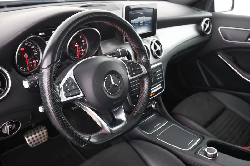 Mercedes GLA200 bild 12