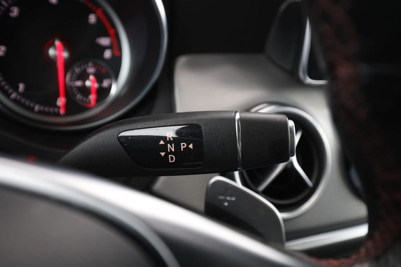 Mercedes GLA200 bild 32