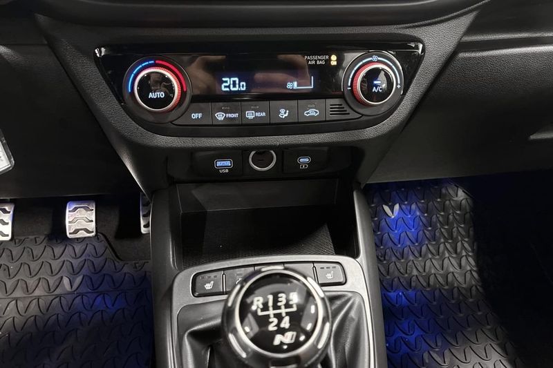 Hyundai i10 bild 12