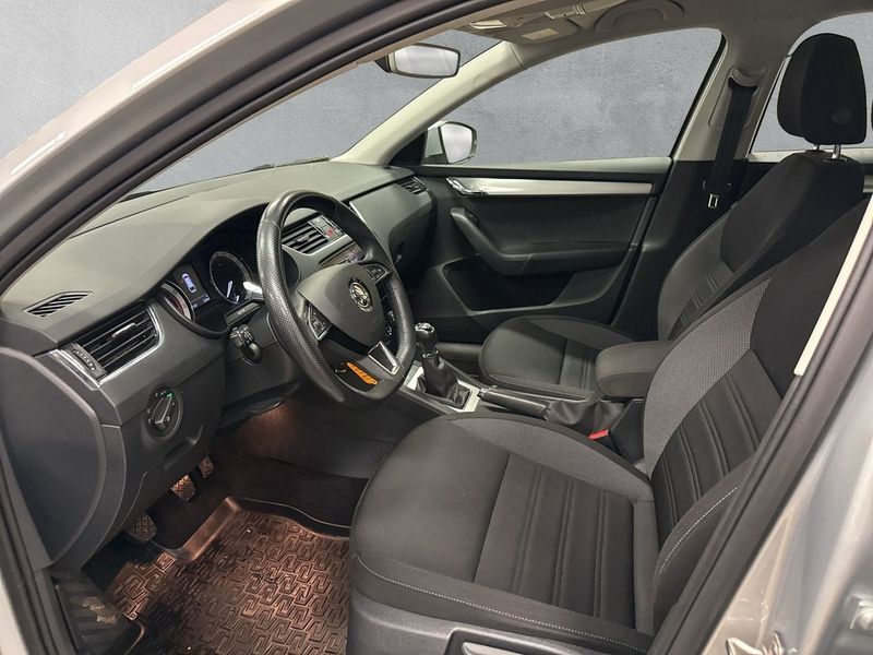 Skoda Octavia bild 11