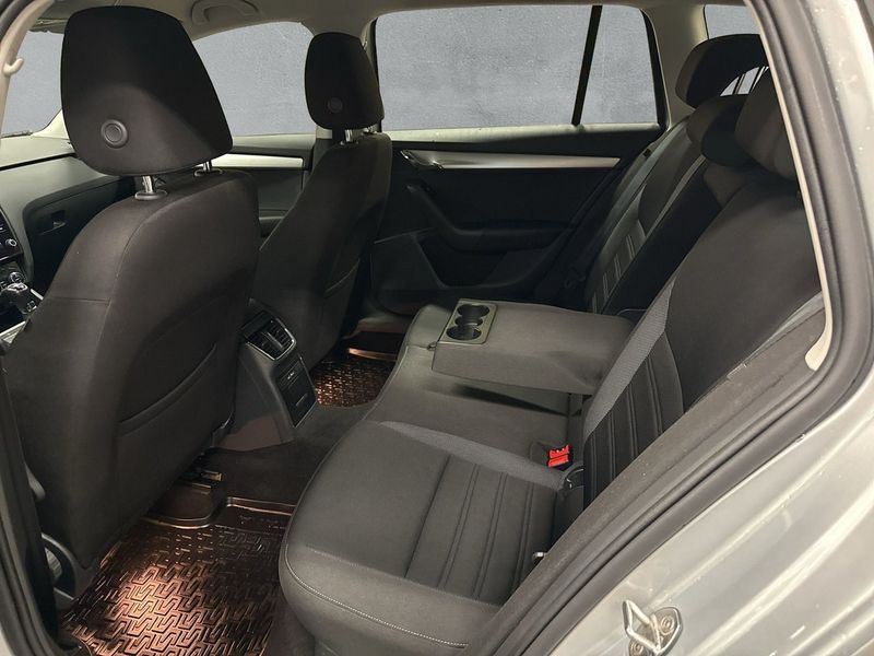 Skoda Octavia bild 12