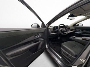 Nissan Ariya bild 11