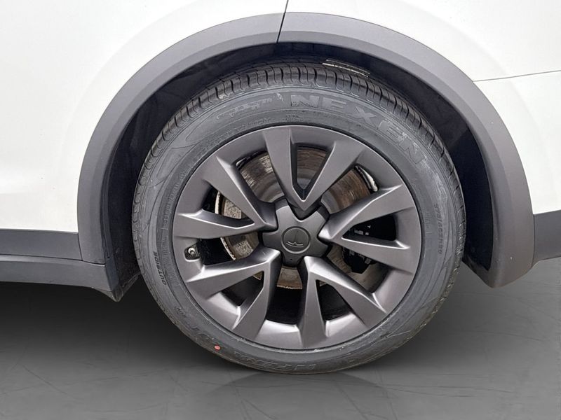 Tesla Model X bild 36