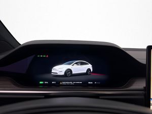 Tesla Model X bild 18