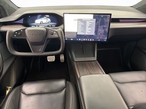 Tesla Model X bild 15