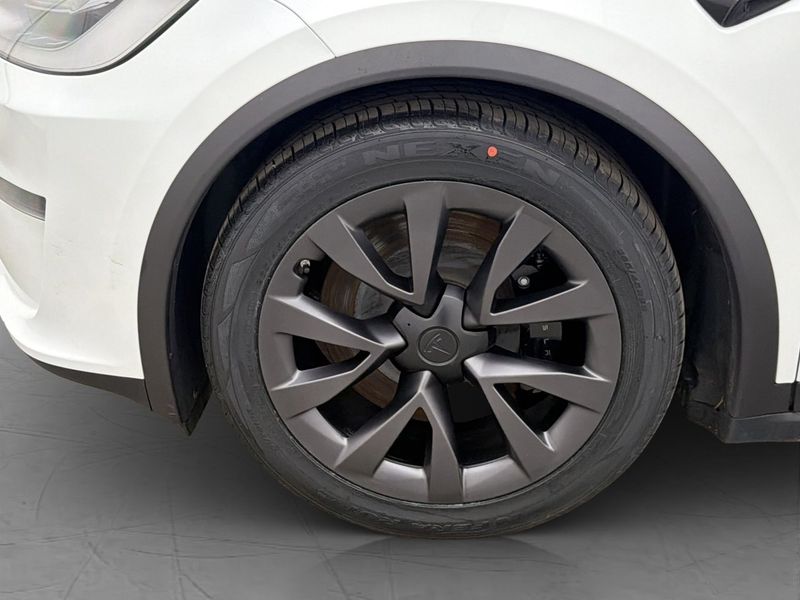 Tesla Model X bild 35
