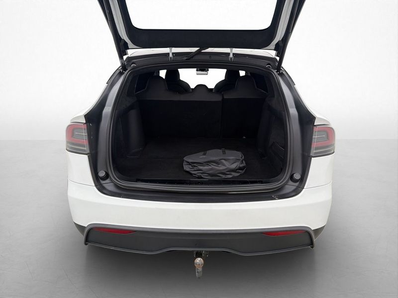 Tesla Model X bild 33