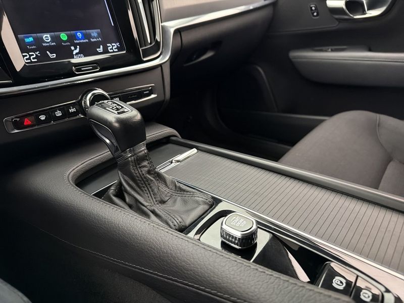 Volvo V90 bild 24
