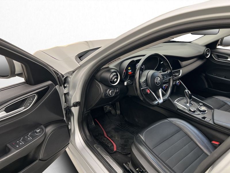 Alfa Romeo Giulia bild 11