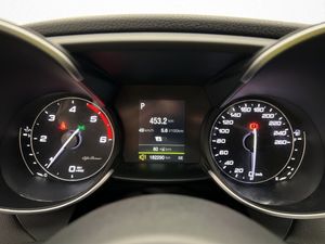 Alfa Romeo Giulia bild 19