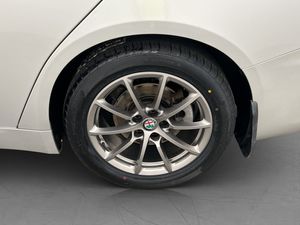 Alfa Romeo Giulia bild 31