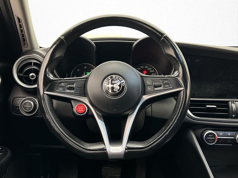 Alfa Romeo Giulia bild 15
