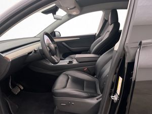 Tesla Model Y bild 13