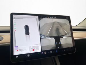 Tesla Model Y bild 22
