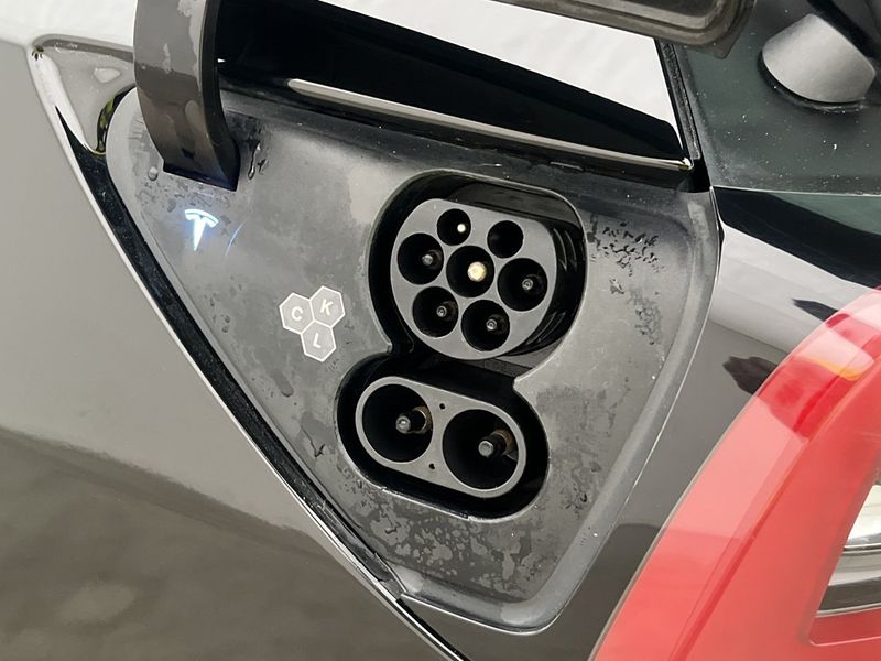 Tesla Model Y bild 31