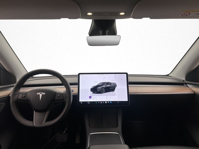 Tesla Model Y bild 15