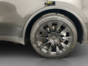 Tesla Model Y bild 34