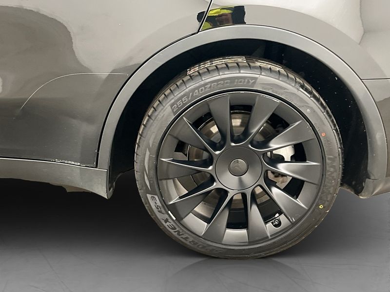 Tesla Model Y bild 34