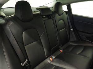 Tesla Model 3 bild 18